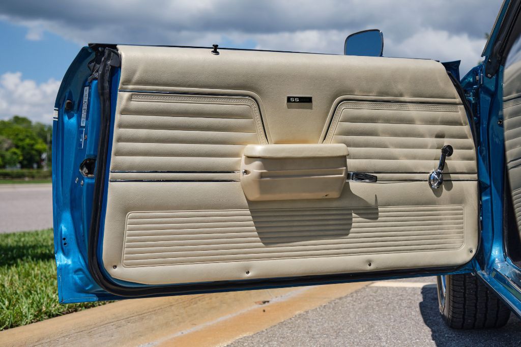 1966 Ford Mustang - Image 9